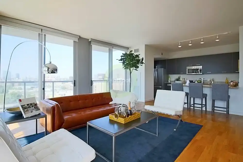 3 Bedroom Luxury Apartment River West, Chicago